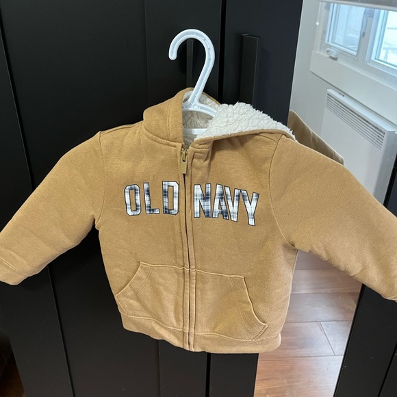 Costume H&M , Jacket from Shein , Sweater from Oldnavy - Picture 5 of 8